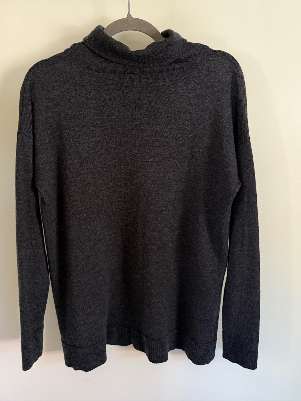 Eileen Fisher 100% Merino Wool Gray Turtleneck Sweater Sz S Oversized